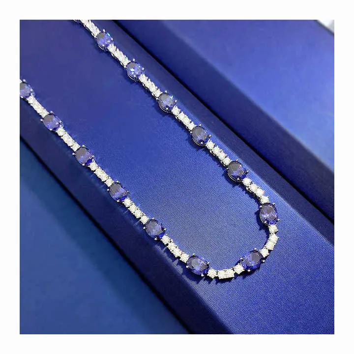 الفضة الاسترلينية عيار 925 مرصعة بالزركونيا925 Sterling Silver with Zirconia