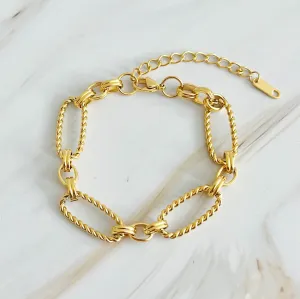 Alternatively Linked Cabled Bracelet