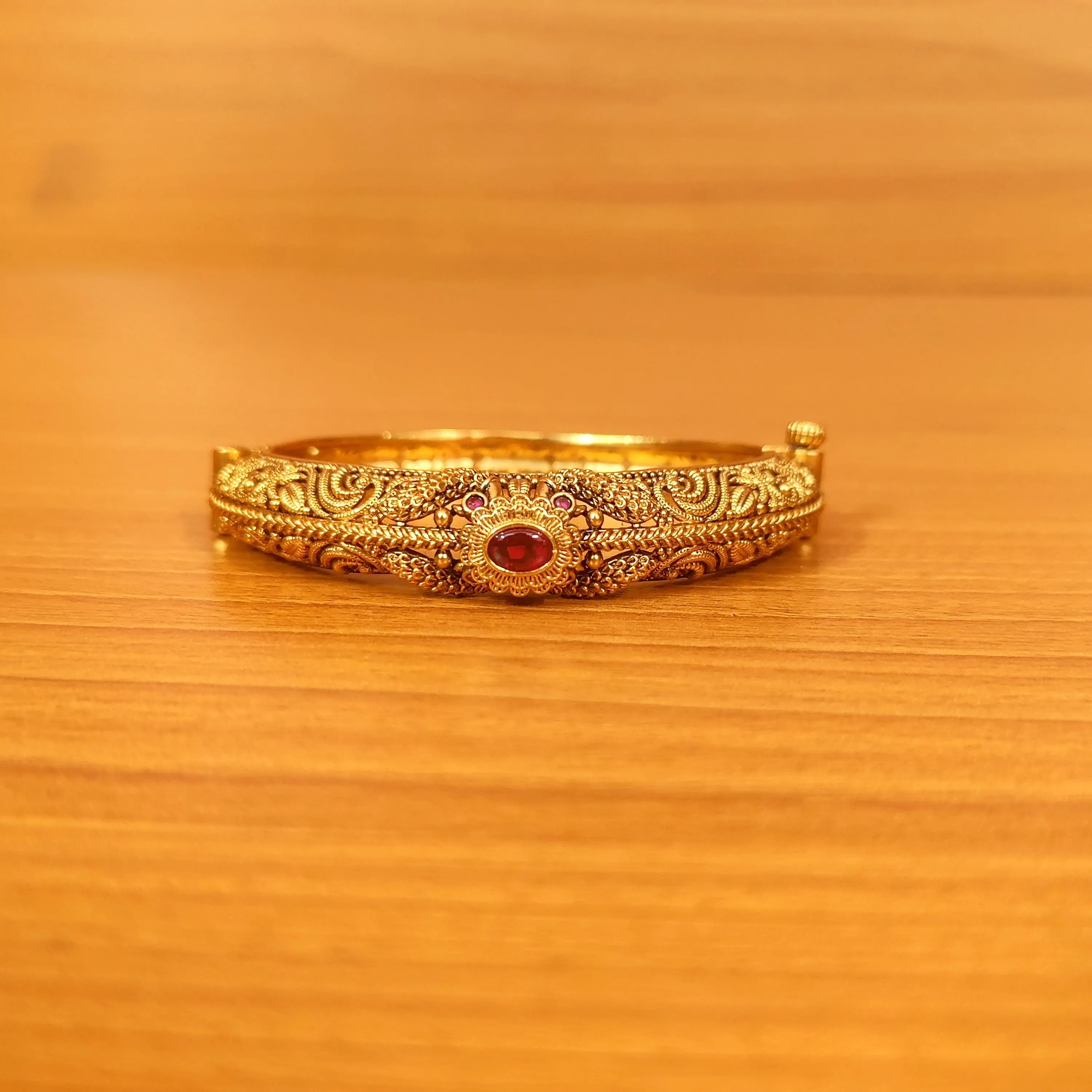 ANTIQUE REAL GOLD LOOK OPENABLE HANDCRAFTED BANGLES