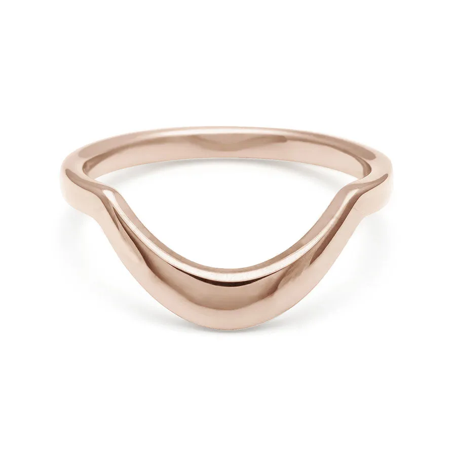 Calligraphic Curve Band - 14k Gold