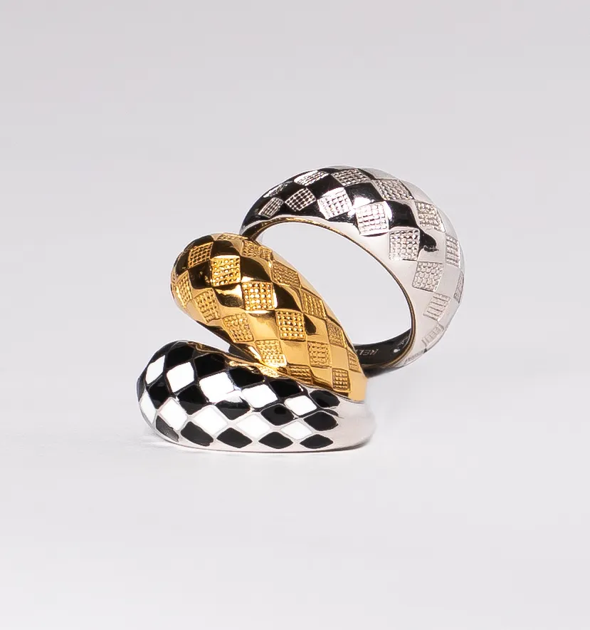 Checker Ring - Black And White