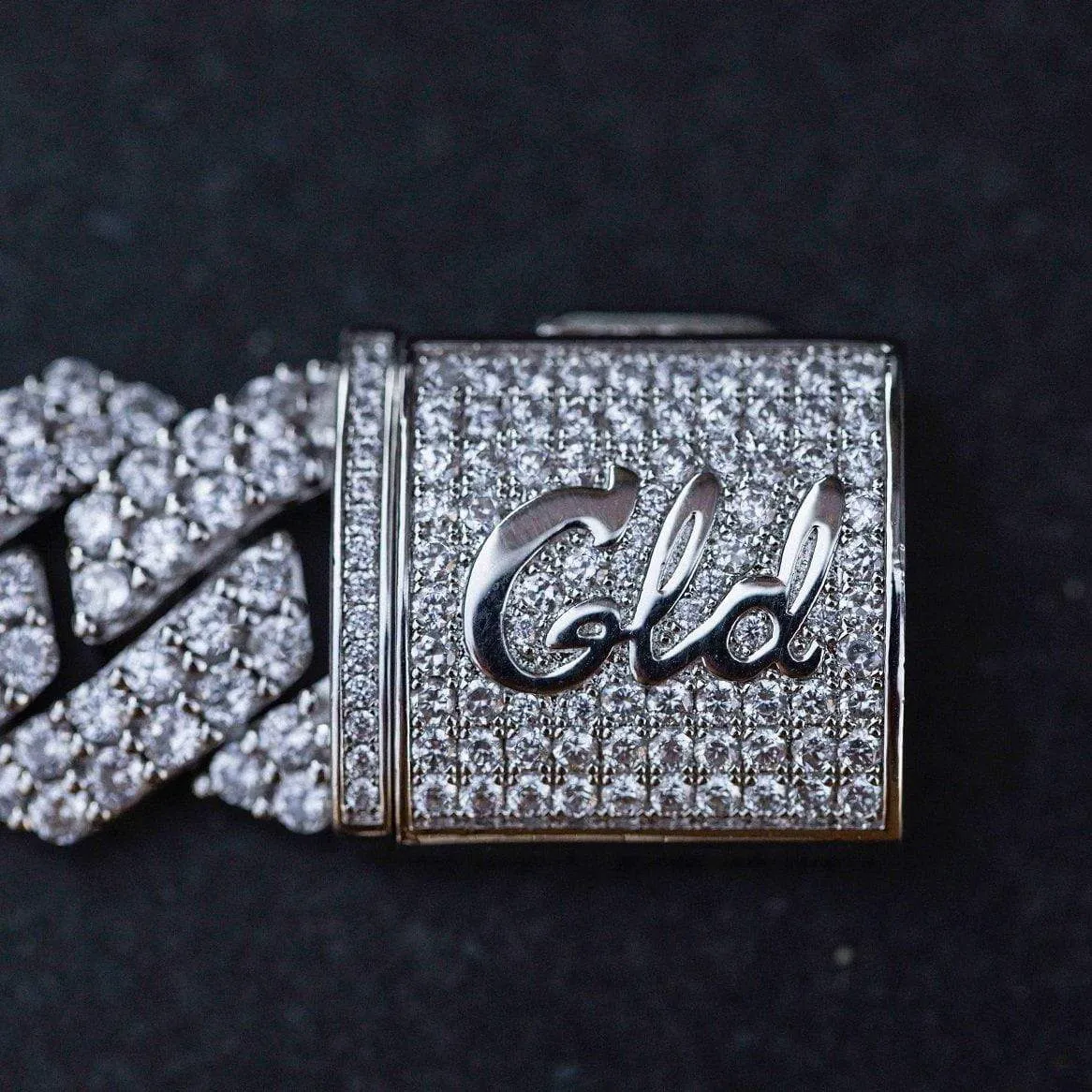 Diamond Prong Link Bracelet (19mm) in White Gold