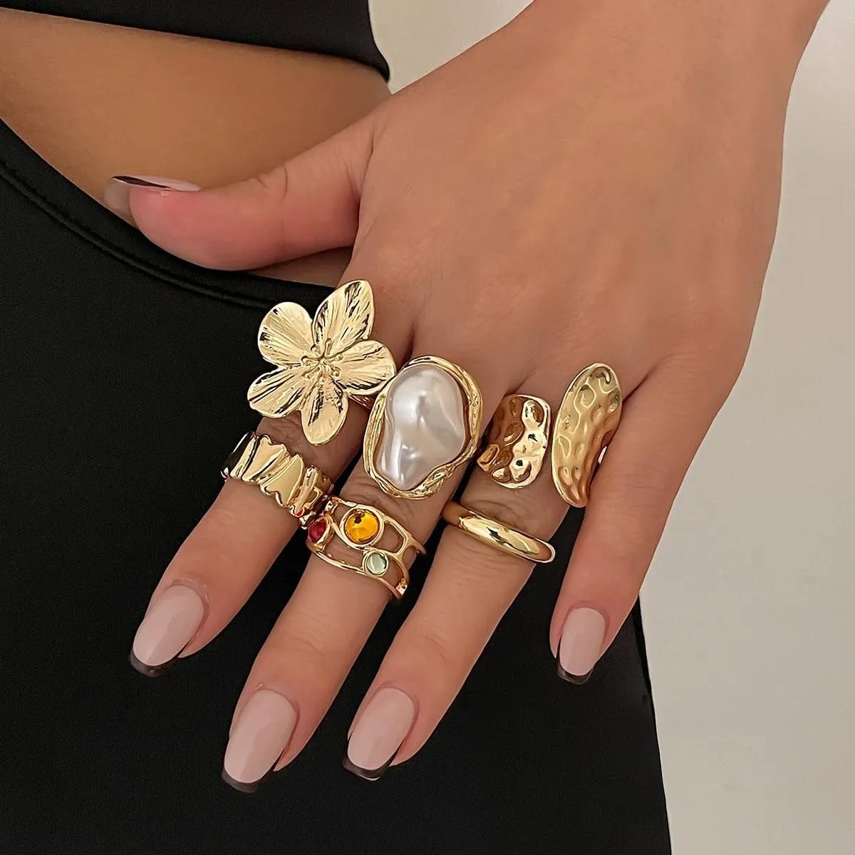 Gold Chunky Rings Set for Women,14K Gold Stackable Pearl Rings Open Stacking Knuckle Statement Ring Adjustable Round Dome Pearl Ring Set Minimalist Irregular Prom Costume Accessories
