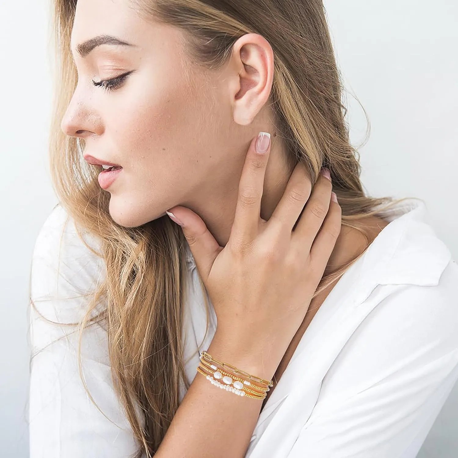 Gold Pearl Beaded Bracelets for Women Stackable Set, Elegant Delicate Paperclip Link Stretch Chain Summer Bracelet Dainty Trendy Gold Jewelry Birthday Gift