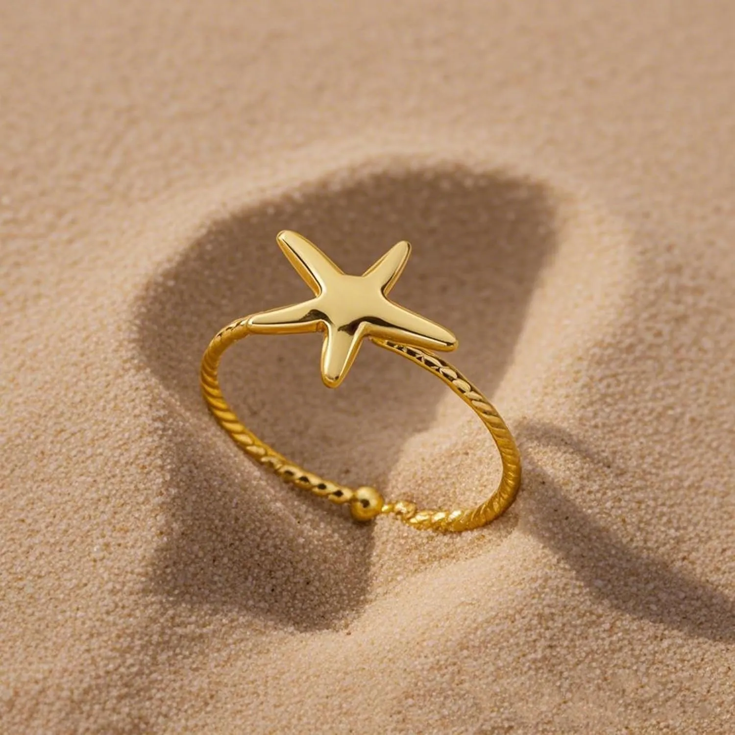 HUASAI Gold Seashell Starfish Shell Ring Dainty Beachy Statement Rings for Women Non Tarnish Summer Jewelry for Women Beach Accessories Vacation Party Summer Stuff