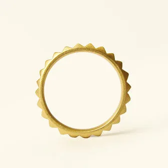 <!--RG355-->small studded band