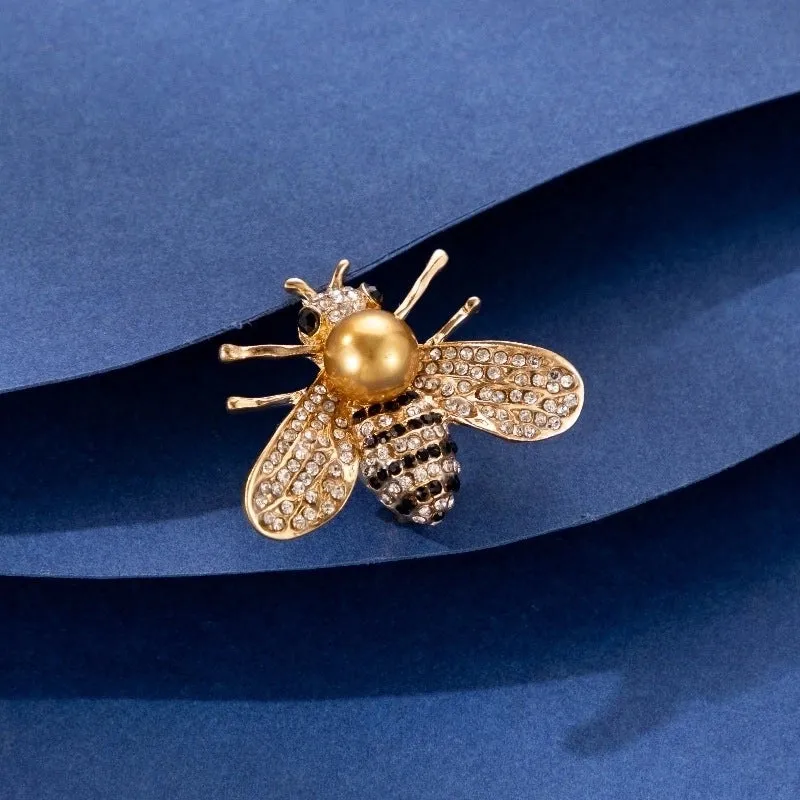 Retro Oil Dripping Bee Brooch Female Alloy Diamond-embedded Ladybug Insect Collar Pin Clothing Hat Bag Accessories