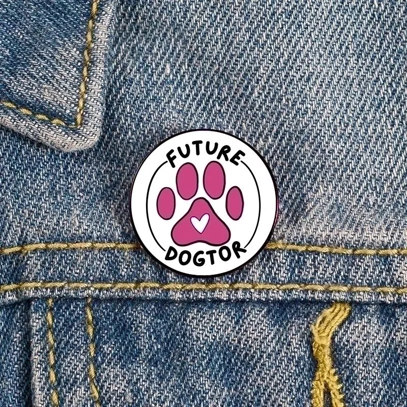 Retro Pin Cartoon Character Mixed Materials Printing Unisex Brooches