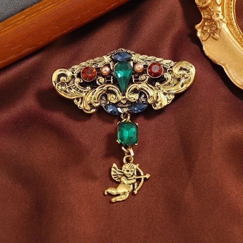 Retro Pin Cupid Butterfly Alloy Enamel Hollow Out Inlay Artificial Gemstones Pearl Unisex Brooches