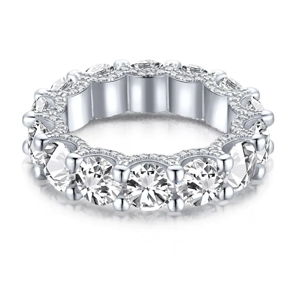Row sparkle ring