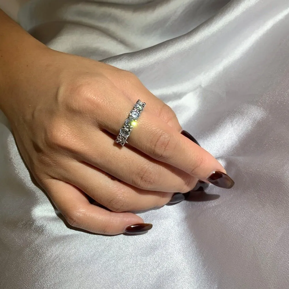Row sparkle ring