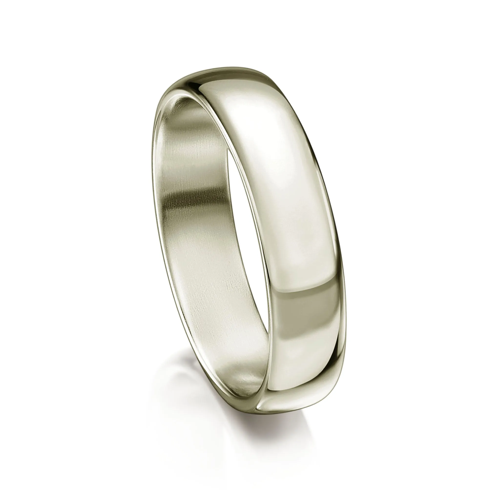 Traditional 5mm Wedding Ring in Platinum