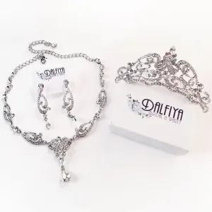 Victorian Bridal Necklace, Earring, Tiara Bridal Parure Set