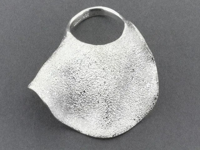 Wave ring - silver sparkle