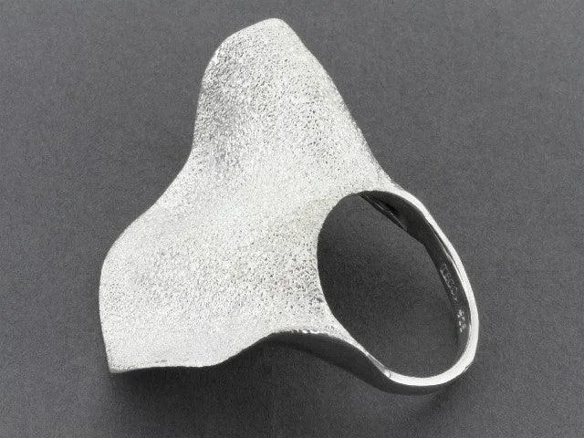Wave ring - silver sparkle