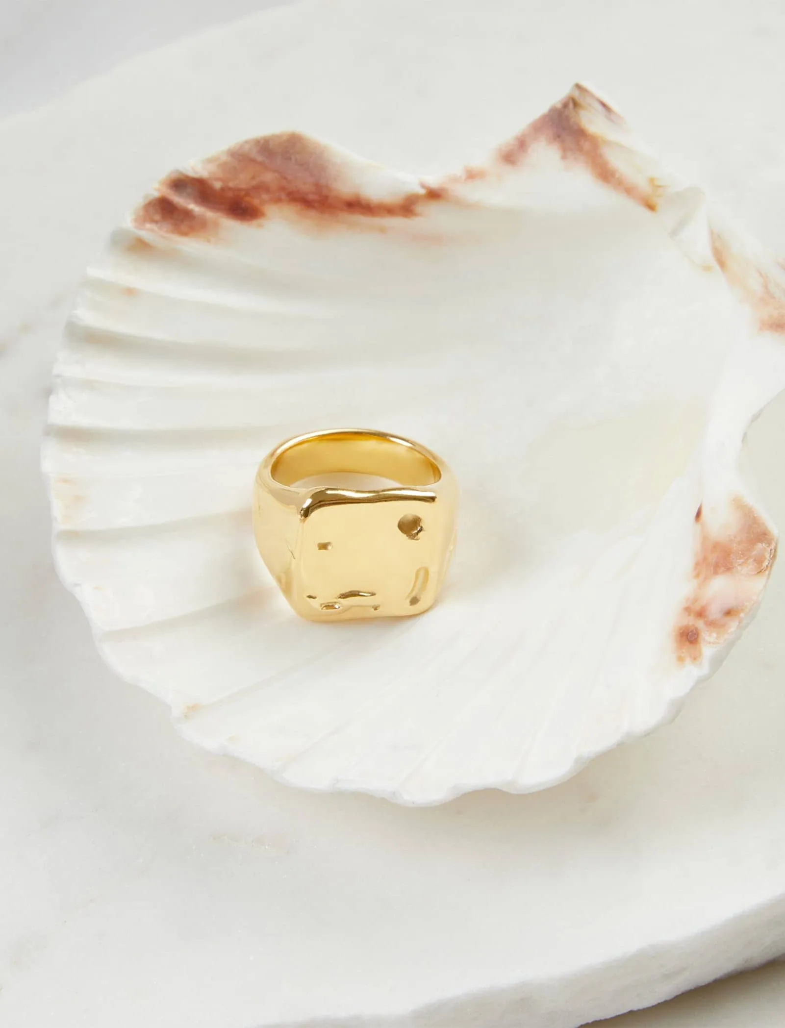 Zenon Ring